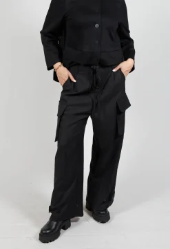 Mei Meij Trousers^Lightweight Cargo Trousers in Nero