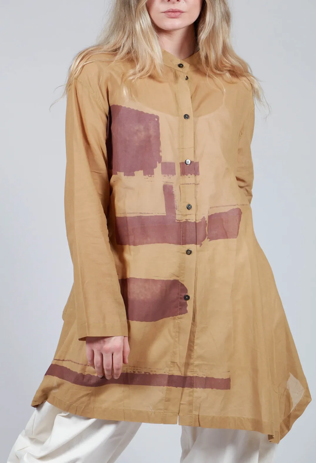 Moyuru Shirts & Blouses^Lightweight Longline Shirt in Brown Print