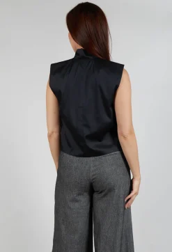 Les Filles d'Ailleurs Tops^Lightweight Waistcoat in Black