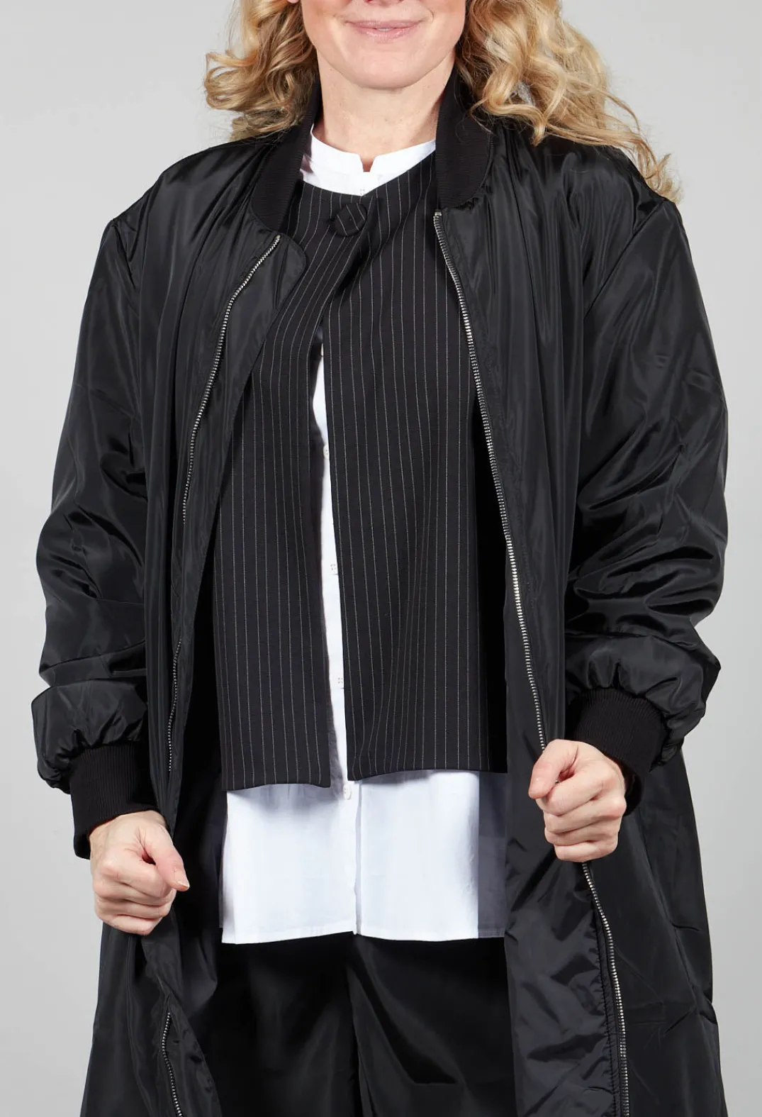 Amici Jackets^Long Bomber Jacket in Black