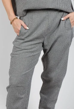 Elemente Clemente Trousers^Long Geisha Trousers in Black