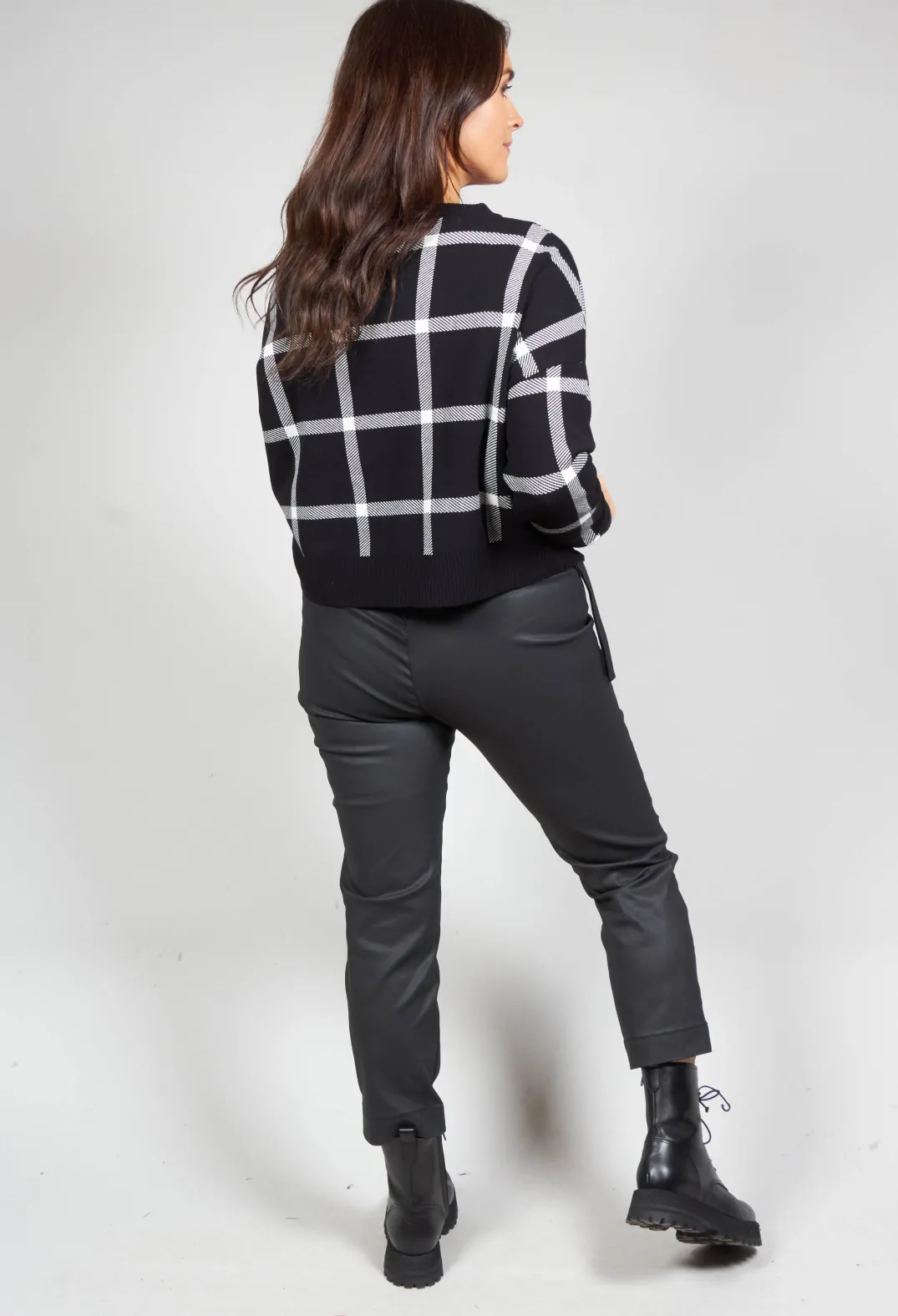 Sarah Pacini Jumpers^Long Sleeve Jumper with Check Design in Black