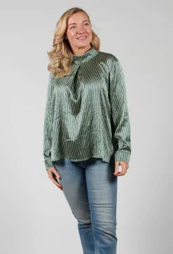 Niù Shirts & Blouses^Long Sleeved Silk Blouse in Green