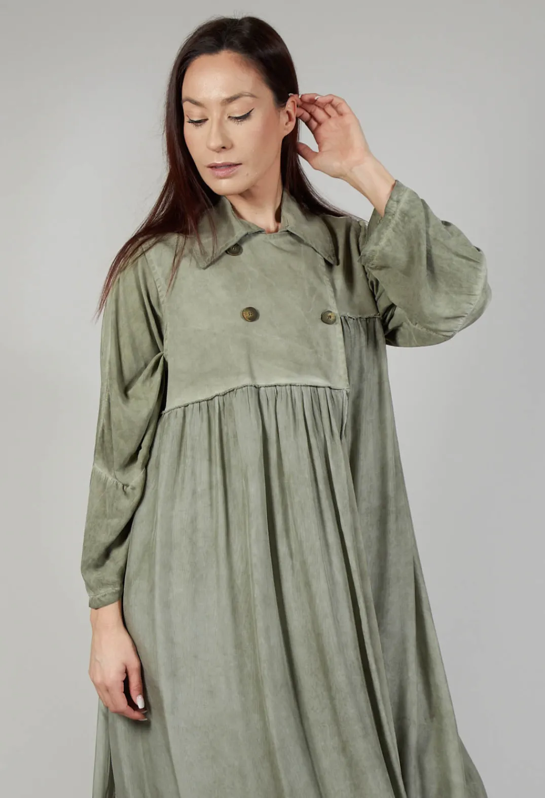 Sanctamuerte Coats^Long Sleeveless Coat in Contone and Viscosa Seta Olive