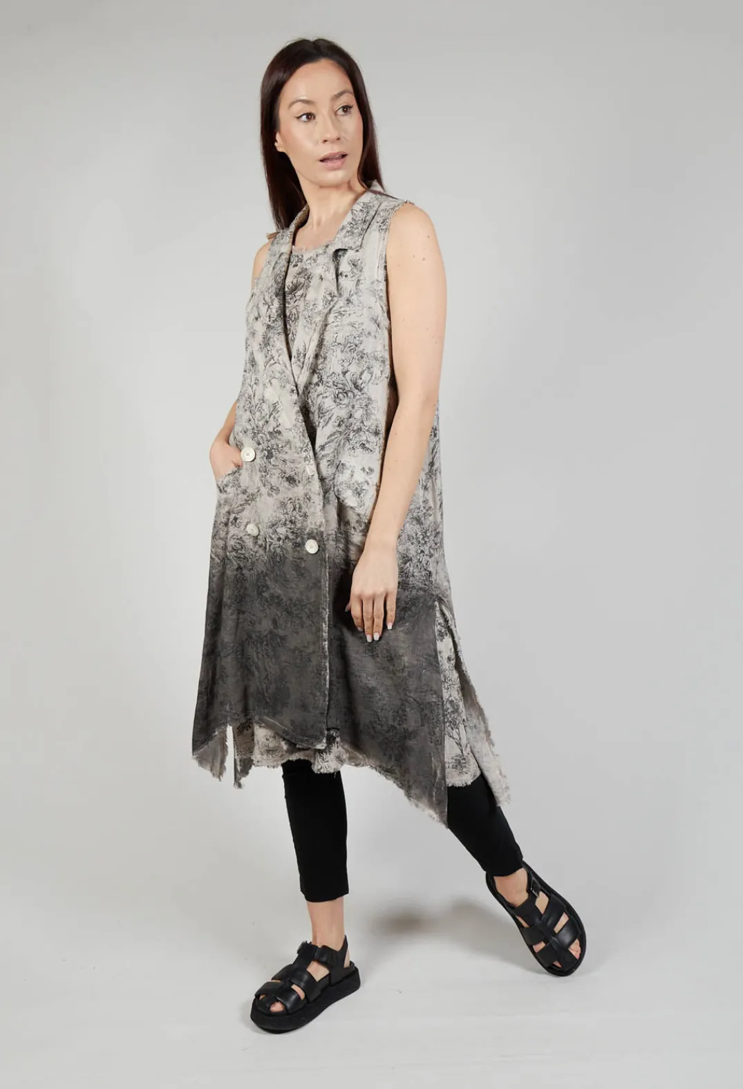Sanctamuerte Coats^Long Sleeveless Coat in Linto Tinto Freddo Degrade Desert