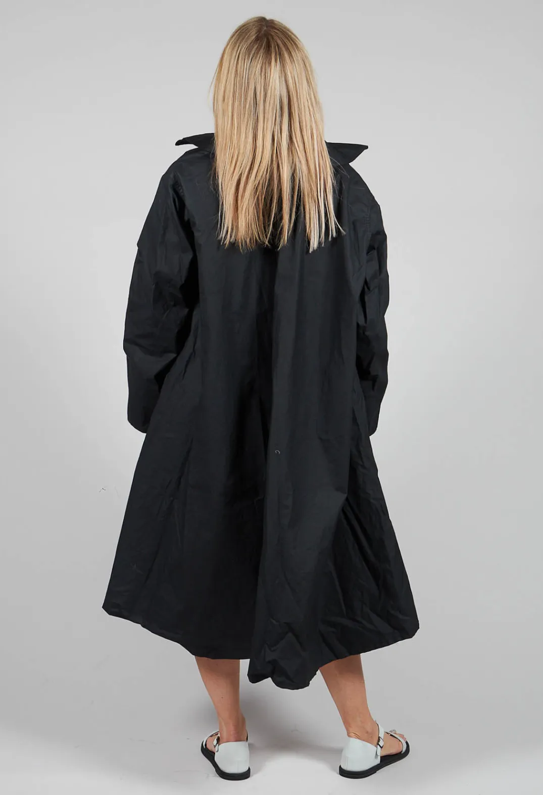 Aequamente Coats^Longline Coat in Black