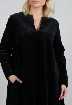 Amici Tops^Longline Tunic in Black