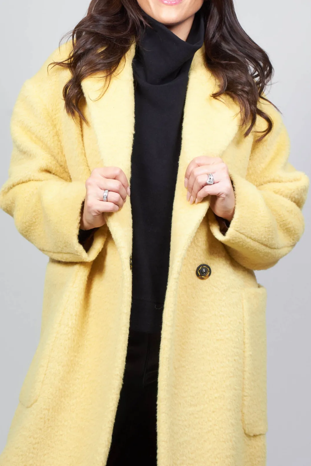 Beatrice B Coats^Longline Wool Coat in Cream Yellow