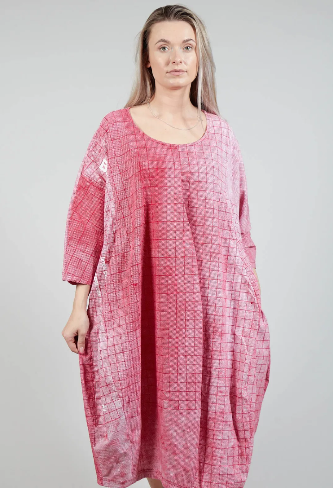 Rundholz Black Label Dresses^Loose Fit Tulip Hem Dress in Placed Chili Print