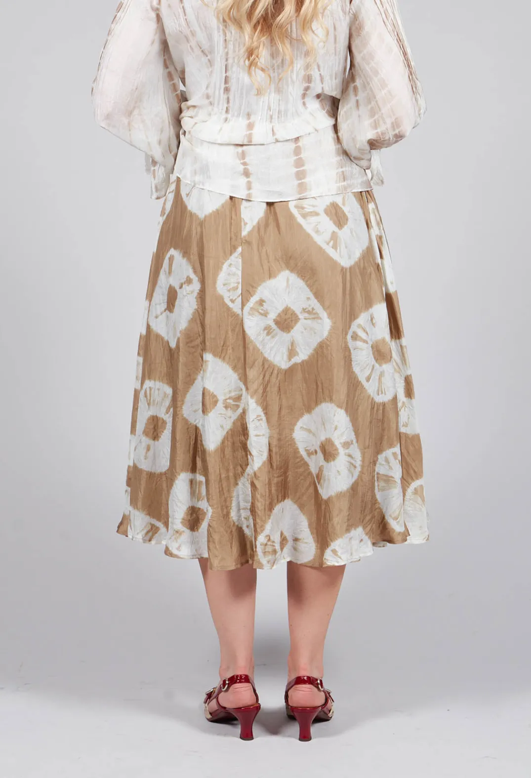 Bianco Levrin Skirts^Lotus Skirt in Beige and Cream