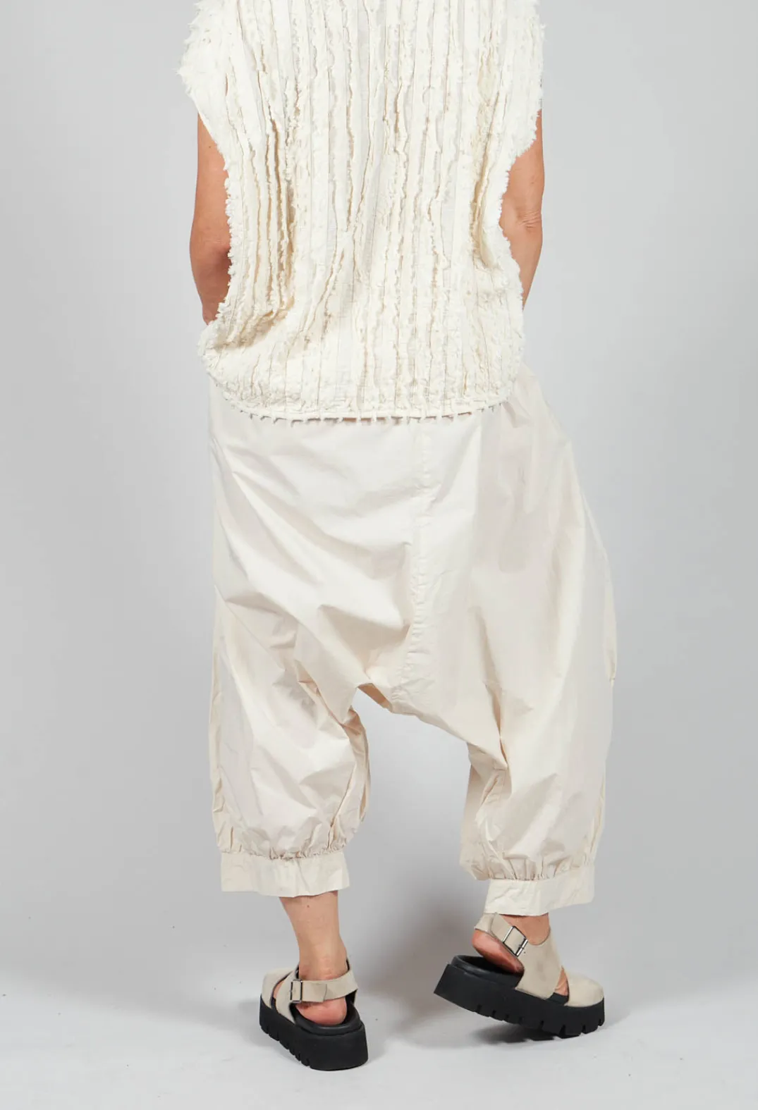 Privatsachen Trousers^Meintrachten Trousers in Stroh