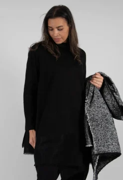 Moyuru Dresses^Mesh Feature Dress in Black