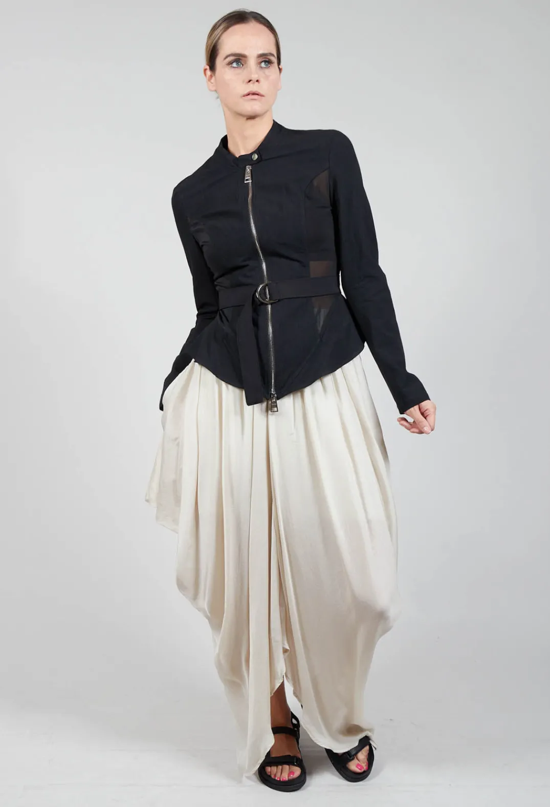 La Haine Jackets^Mesh Panelled Jacket with Belt in Nero