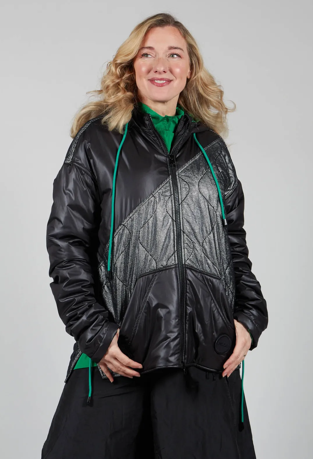 Malloni Jackets^Metallic Zip Up Jacket in Ortoclasio Black / Silver