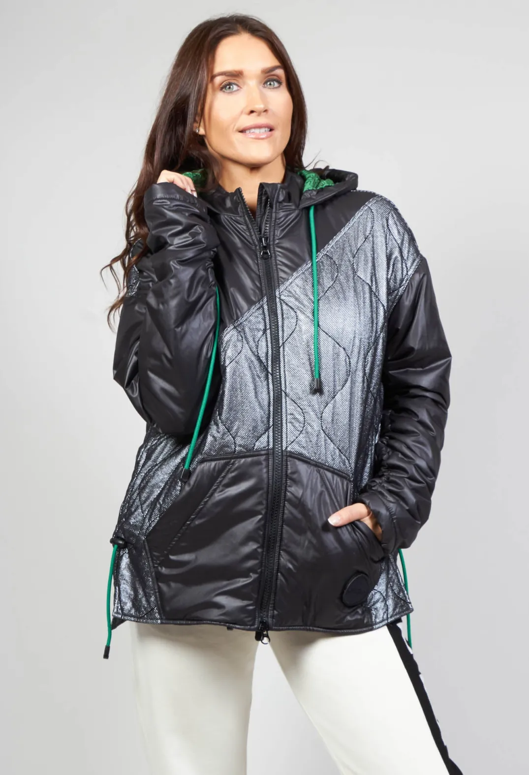 Malloni Jackets^Metallic Zip Up Jacket in Ortoclasio Black / Silver