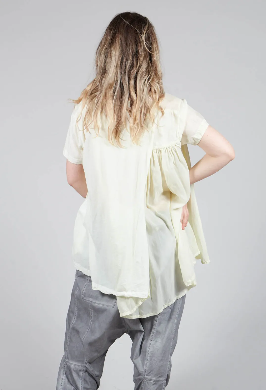Rundholz Mainline Tops^Mullet Back T-Shirt in Lilly 10% Cloud