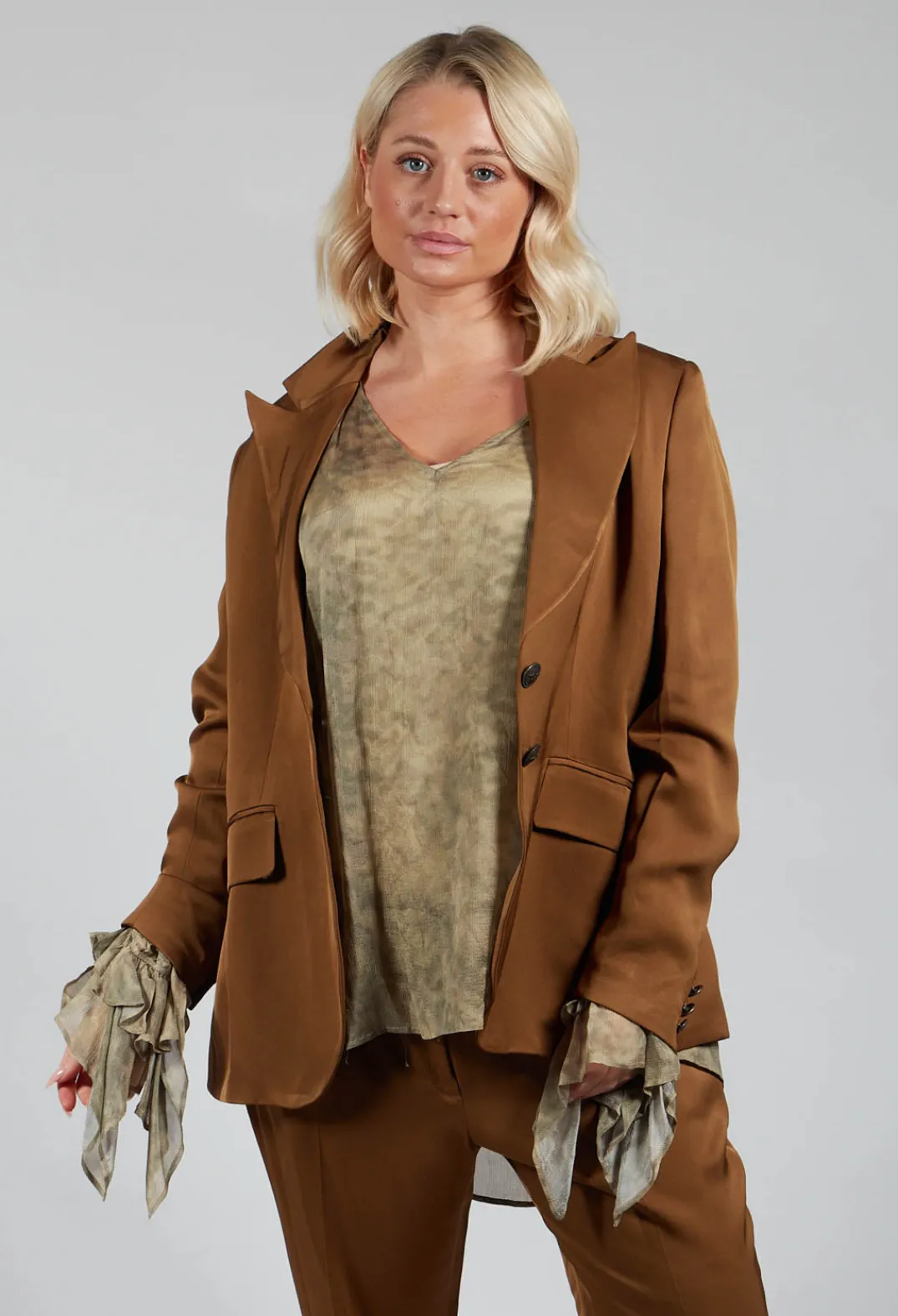 T.ba Jackets^Notched Lapel Blazer in Rust