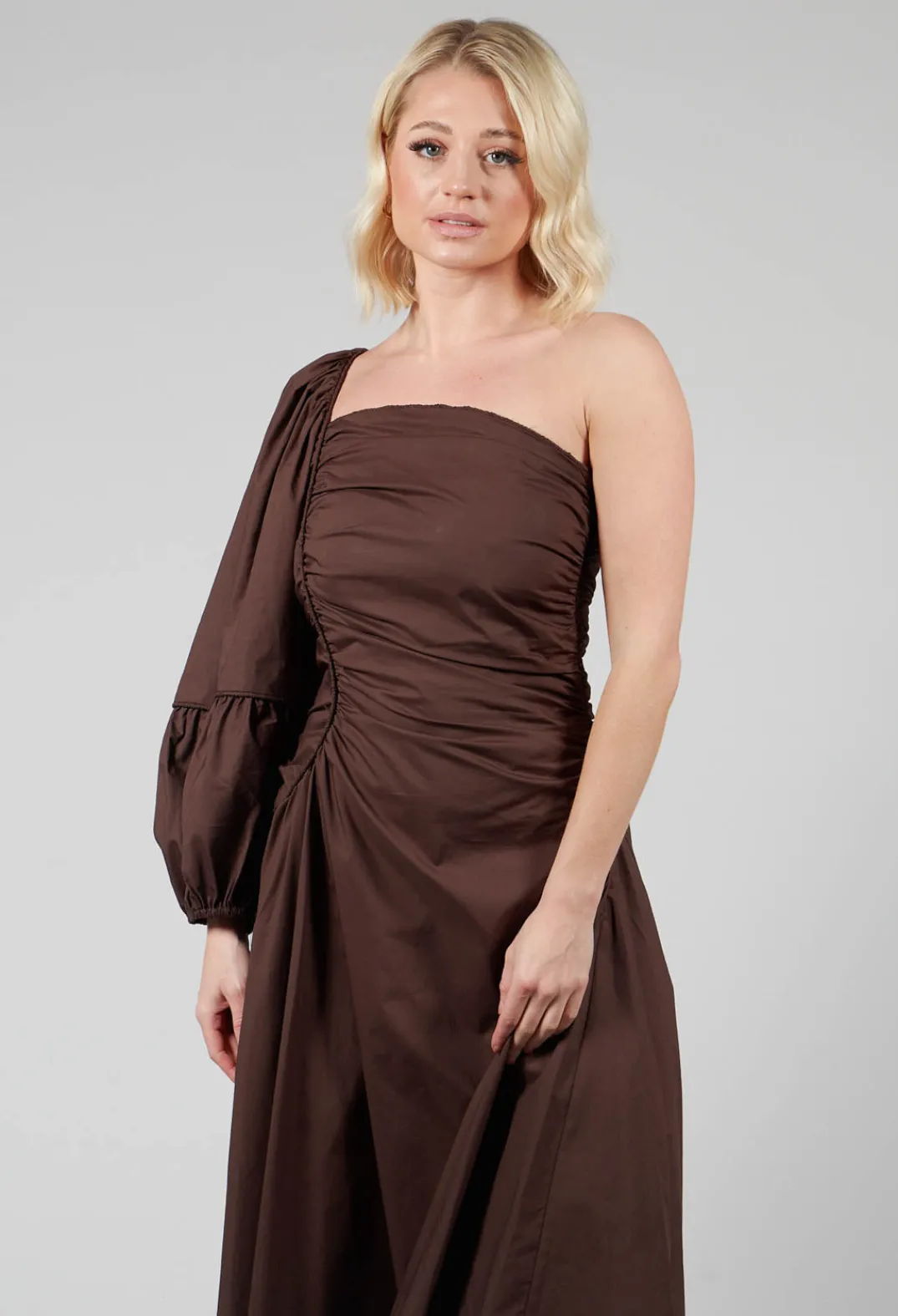 Mei Meij Dresses^One Shoulder Ruched Dress in Chocolate