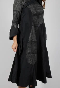 Bize Dresses^Open Neck Quilted Feature Dress in Black