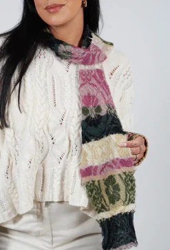 Butapana Scarves^Oriental Wool Scarf in Orchid