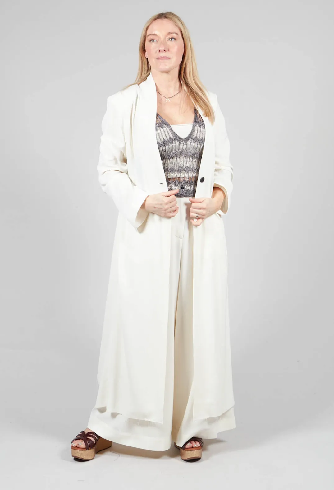 Isabel Benenato Coats^Overcoat in White