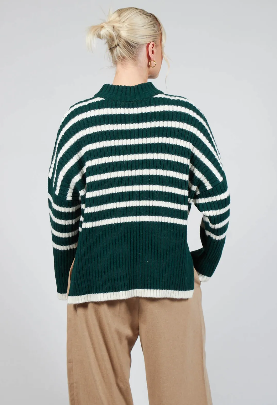 Collectors Club Jumpers^Oversized Pull with Green and Ecru Stripes