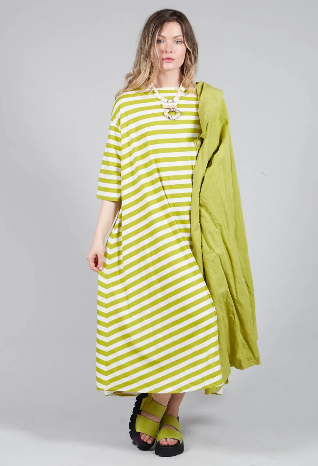 Apuntob Dresses^Oversized T-Shirt Dress in Pistachio