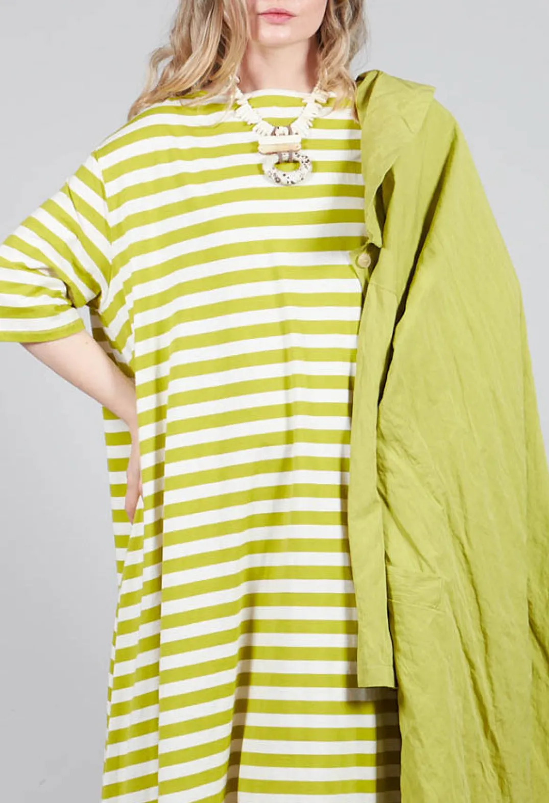 Apuntob Dresses^Oversized T-Shirt Dress in Pistachio