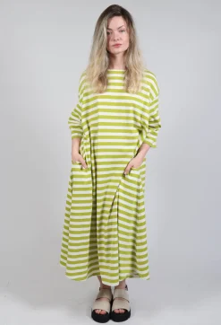 Apuntob Dresses^Oversized T-Shirt Dress in Pistachio