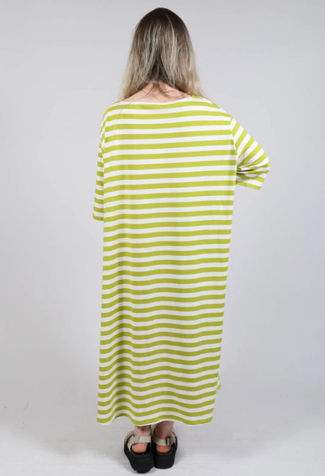 Apuntob Dresses^Oversized T-Shirt Dress in Pistachio