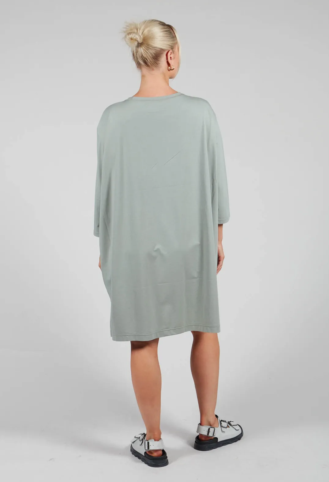 Moyuru Dresses^Oversized T-Shirt Dress in Green