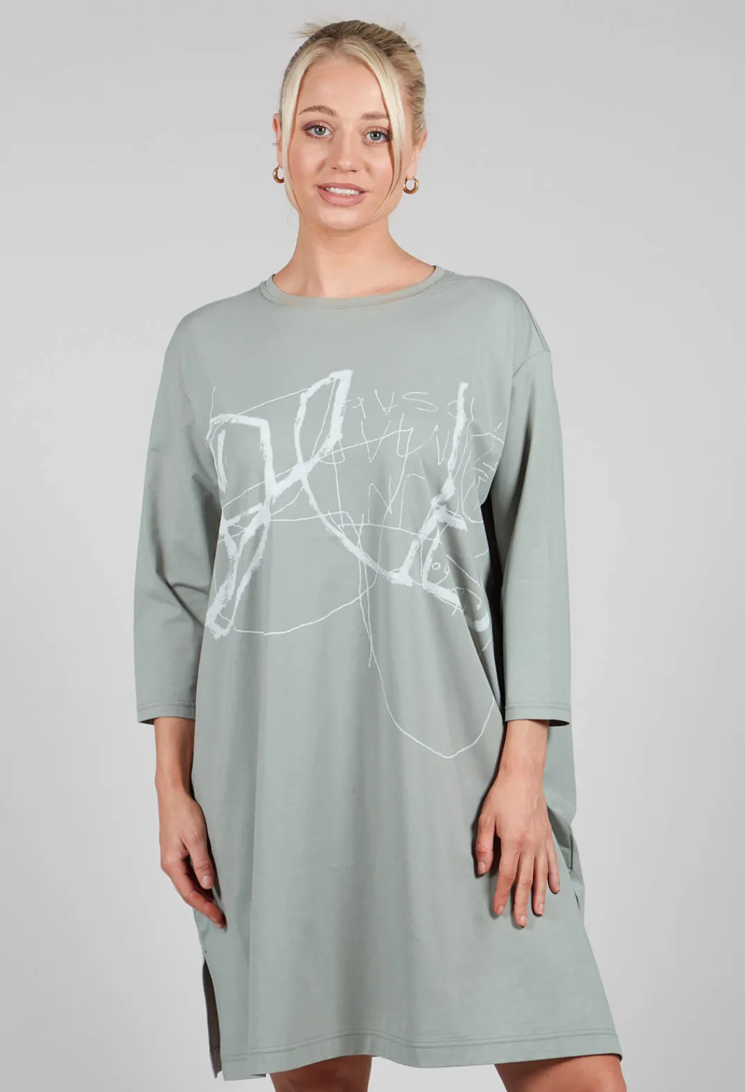 Moyuru Dresses^Oversized T-Shirt Dress in Green