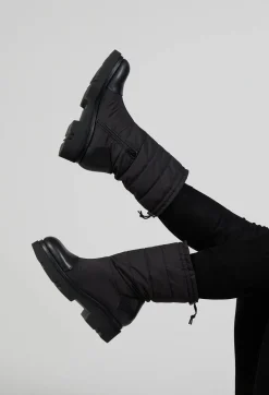Malloni Boots^Padded Boots in Nero