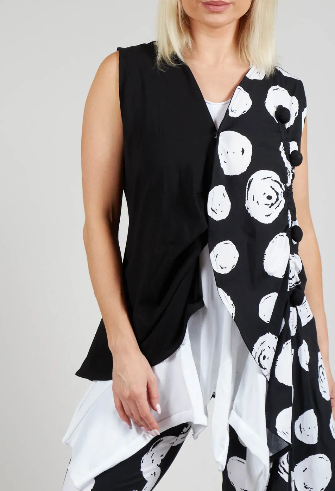 Bread and Butter Jackets^Paint Polka Dot Print Waistcoat in Black