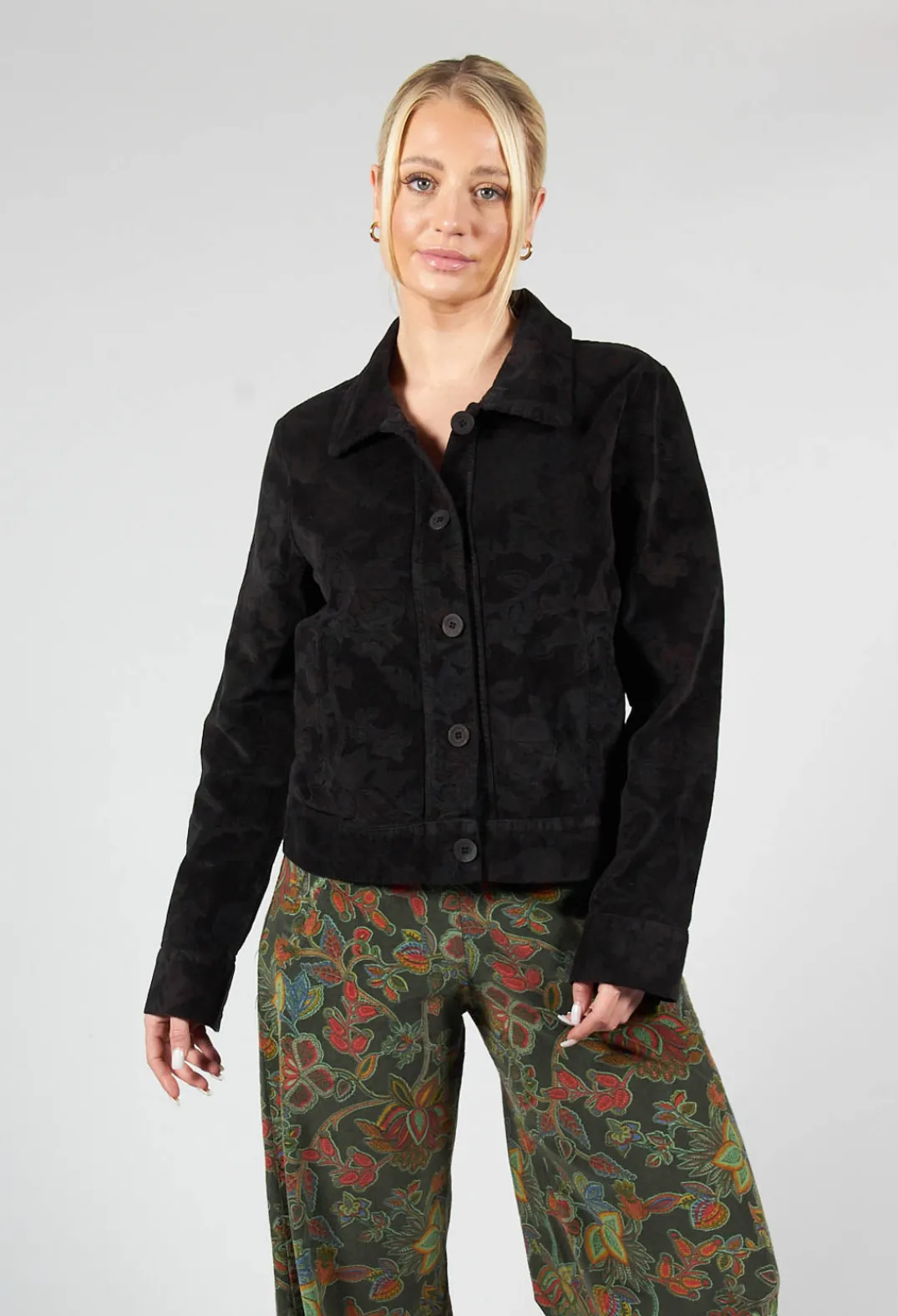 Blueberry Jackets^Paisley Print Short Cord Jacket in Black