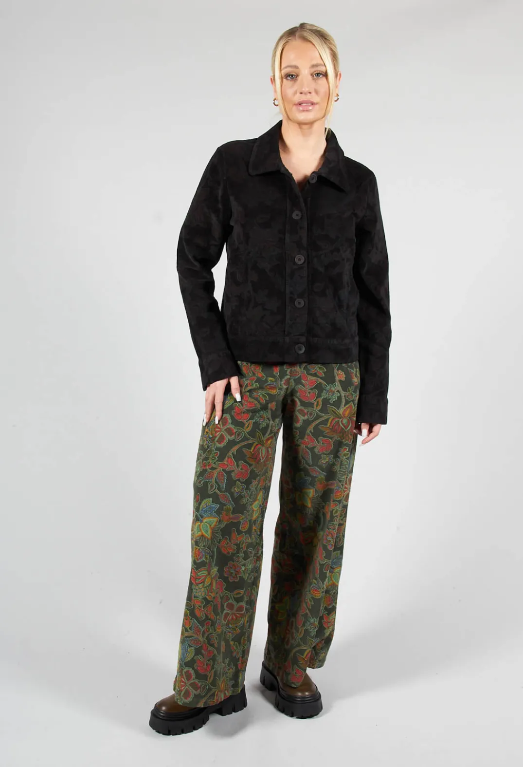 Blueberry Jackets^Paisley Print Short Cord Jacket in Black