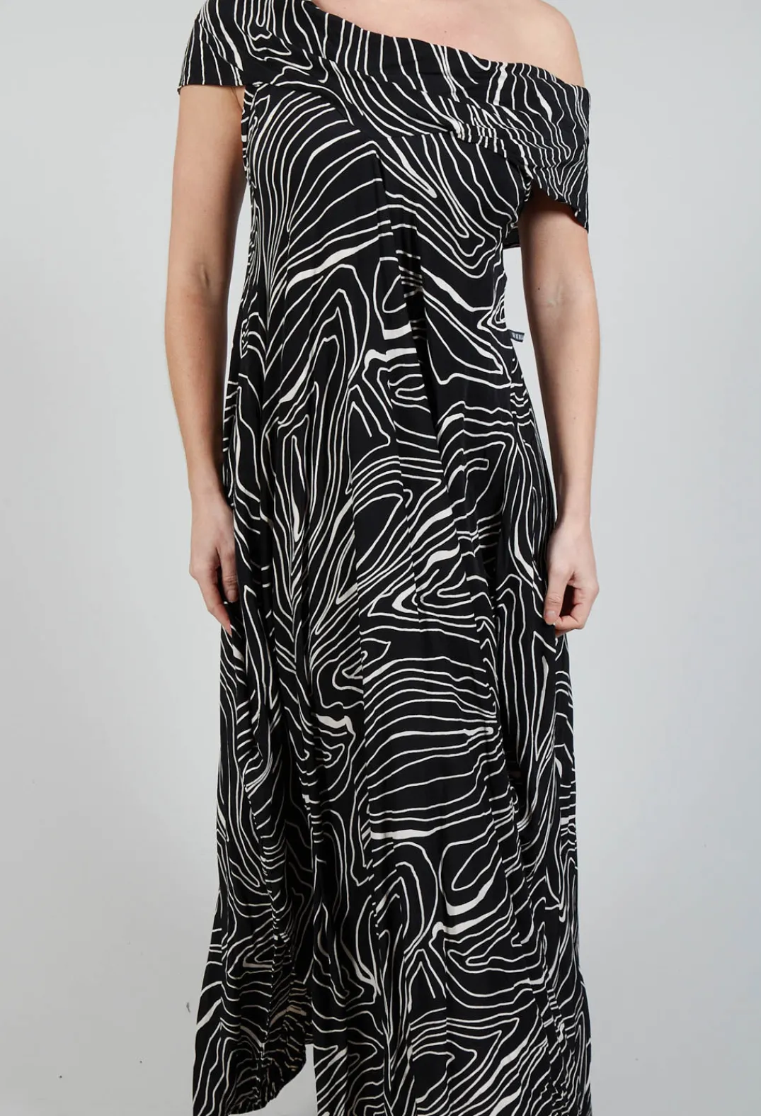 Xenia Design Dresses^PAKA11 Dress in Black with White