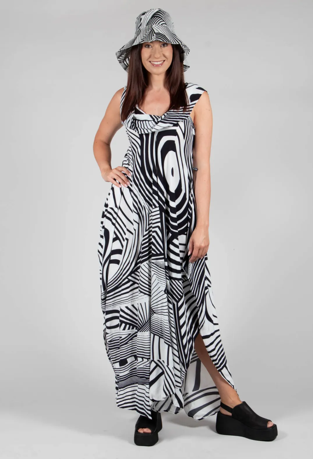 Xenia Design Dresses^PAKA10 Dress in White with Black
