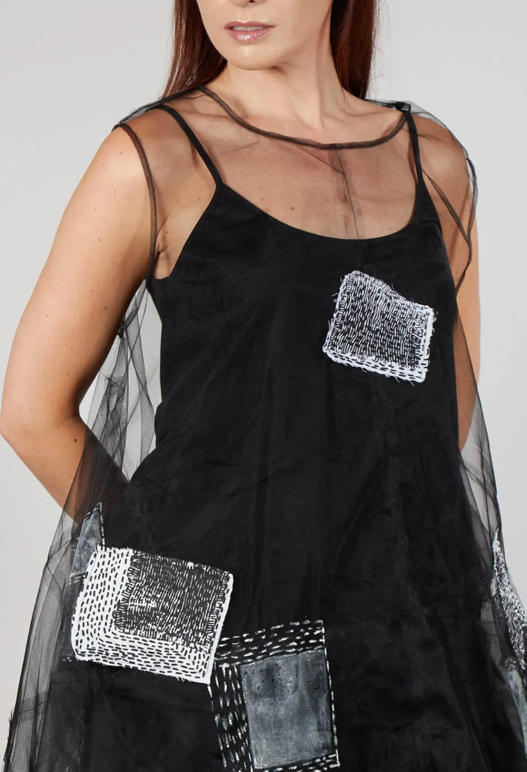 Bread and Butter Tops^Patch Print Mesh Vest in Black and White