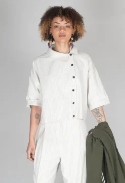 SOH Shirts & Blouses^Pinstriped Shirt in Cream
