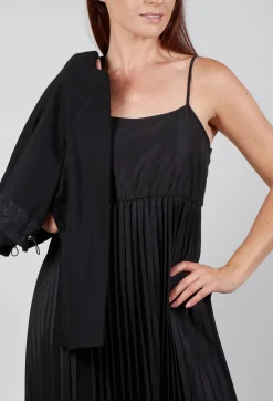 Mei Meij Dresses^Pleated Dress with Overlay Top in Nero