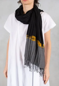 Exquisite J Scarves^Pleated Scarf in Black/Grey