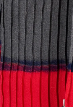 Exquisite J Scarves^Pleated Scarf in Grey/Red