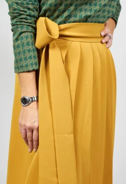Niù Skirts^Pleated Skirt with Sash in Mustard