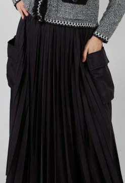 Mei Meij Skirts^Pleated Utility Skirt in Nero
