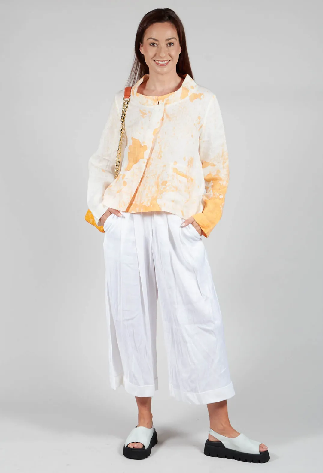 Les Filles d'Ailleurs Trousers^Pleated Wide Leg Trousers in White