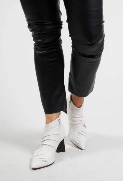 Malloni Heels|Boots^Pointed Heeled Boots in Osso / Nero