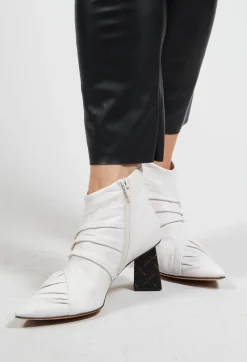 Malloni Heels|Boots^Pointed Heeled Boots in Osso / Nero