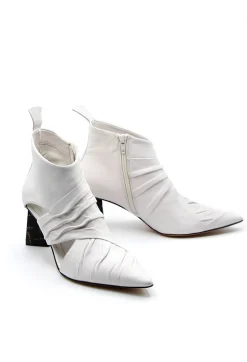 Malloni Heels|Boots^Pointed Heeled Boots in Osso / Nero