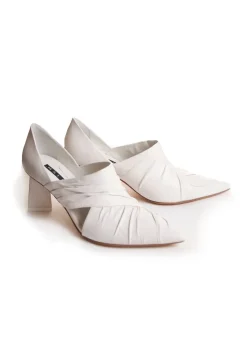 Malloni Heels^Pointed Heeled Boots in Osso